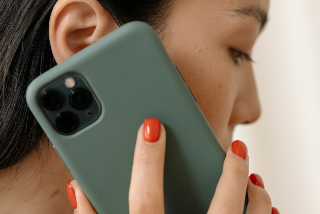 What to expect - woman on cellphone